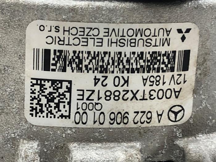Dynamo van een Mercedes-Benz Vito (447.6) 1.7 114 CDI 16V 2020