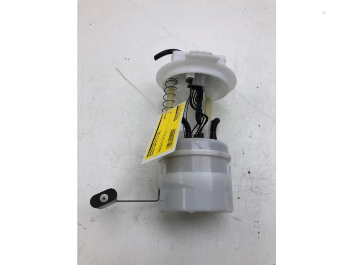 Gebruikte Brandstofpomp Elektrisch Renault Captur II (RJB) 1.3 Mild Hybrid 140, TCe 140 16V Prijs € 93,45 Margeregeling aangeboden door Wessel Parts & Service B.V.