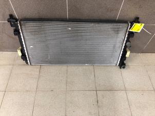 Gebruikte Radiateur Seat Ibiza IV SC (6J1) 1.0 EcoTSI 12V Prijs € 49,00 Margeregeling aangeboden door Wessel Parts & Service B.V.