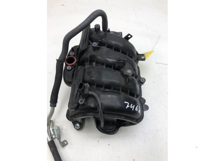 Gebruikte Spruitstuk Inlaat Toyota C-HR (X1,X5) 2.0 16V Hybrid Prijs € 261,45 Margeregeling aangeboden door Wessel Parts & Service B.V.