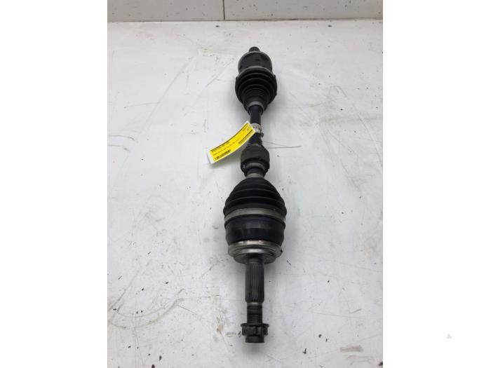 Gebruikte Aandrijfas links-voor Toyota C-HR (X1,X5) 2.0 16V Hybrid Prijs € 288,75 Margeregeling aangeboden door Wessel Parts & Service B.V.
