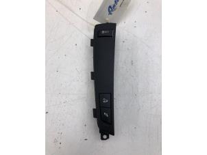 Gebruikte Schakelaar ESP BMW X3 (F25) xDrive 20i 2.0 16V Twin Power Turbo Prijs € 39,00 Margeregeling aangeboden door Wessel Parts & Service B.V.