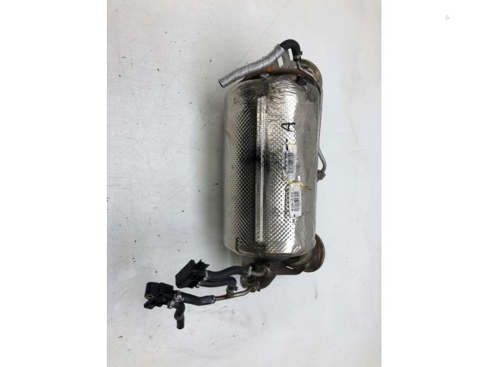Używane Roetfilter Mercedes C Estate (S206) C-200d 2.0 Turbo 16V Cena € 523,95 Procedura marży oferowane przez Wessel Parts & Service B.V.