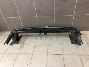 Gebruikte Bumperframe voor Volkswagen Golf Prijs € 149,00 Margeregeling aangeboden door Wessel Parts & Service B.V.