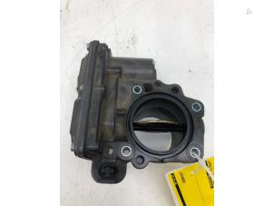 Gebruikte Gasklephuis Ford Kuga II (DM2) 2.0 TDCi 16V 180 4x4 Prijs € 39,00 Margeregeling aangeboden door Wessel Parts & Service B.V.