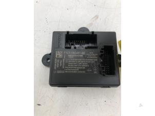 Gebruikte Deur module Ford Kuga II (DM2) 2.0 TDCi 16V 180 4x4 Prijs € 39,00 Margeregeling aangeboden door Wessel Parts & Service B.V.