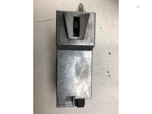 Gebruikte Contactslot elektronisch Ford Kuga II (DM2) 2.0 TDCi 16V 180 4x4 Prijs € 49,00 Margeregeling aangeboden door Wessel Parts & Service B.V.