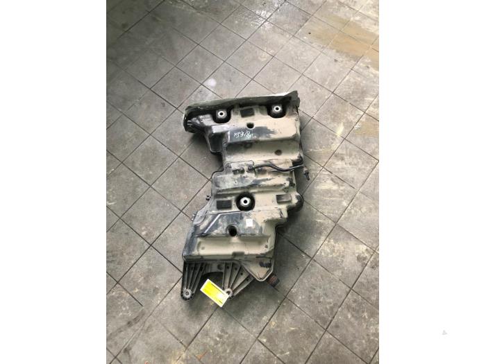 Gebruikte Ureumreservoir Mercedes Vito (447.6) 1.7 114 CDI 16V Prijs € 471,45 Margeregeling aangeboden door Wessel Parts & Service B.V.