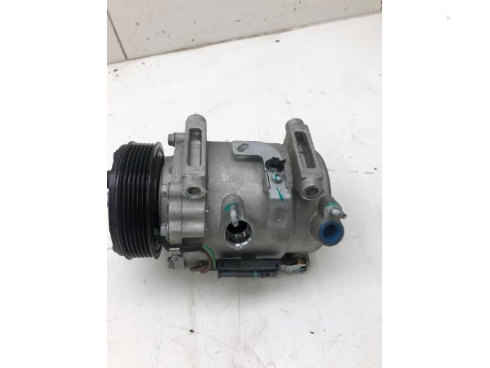 Gebruikte Aircopomp Opel Corsa F (UB/UH/UP) 1.2 12V 75 Prijs € 93,45 Margeregeling aangeboden door Wessel Parts & Service B.V.