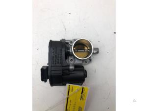 Gebruikte Gasklephuis Opel Corsa F (UB/UH/UP) 1.2 12V 75 Prijs € 49,00 Margeregeling aangeboden door Autobedrijf G.H. Wessel B.V.