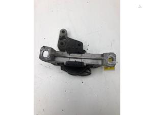 Gebruikte Motorrubber Ford Kuga II (DM2) 2.0 TDCi 16V 180 4x4 Prijs € 49,00 Margeregeling aangeboden door Wessel Parts & Service B.V.