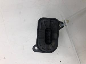 Gebruikte Luchtmassameter BMW X3 (F25) xDrive 20i 2.0 16V Twin Power Turbo Prijs € 39,00 Margeregeling aangeboden door Wessel Parts & Service B.V.