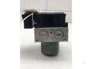 Gebruikte ABS Pomp Mini Mini Open (R57) 2.0 Cooper SD 16V Prijs € 125,00 Margeregeling aangeboden door Wessel Parts & Service B.V.