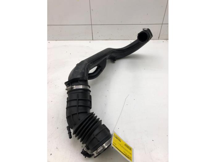 Gebruikte Intercooler Buis Ford Kuga II (DM2) 1.5 EcoBoost 16V 150 Prijs € 72,45 Margeregeling aangeboden door Wessel Parts & Service B.V.