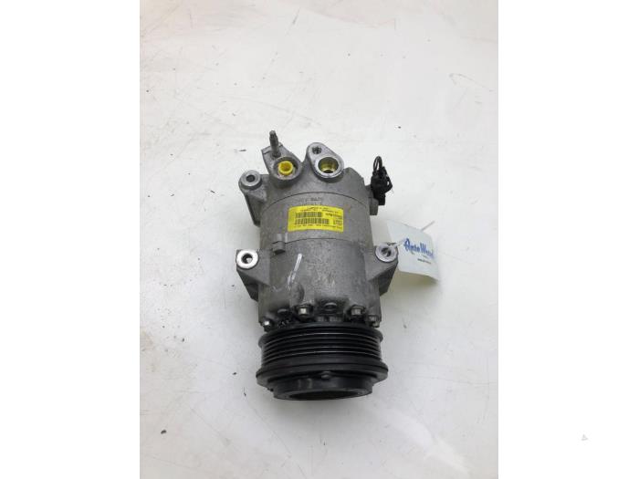 Gebruikte Aircopomp Ford Kuga II (DM2) 1.5 EcoBoost 16V 150 Prijs op aanvraag aangeboden door Wessel Parts & Service B.V.