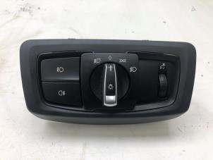 Gebruikte Licht Schakelaar BMW 2 serie Active Tourer (F45) 218i 1.5 TwinPower Turbo 12V Prijs € 49,00 Margeregeling aangeboden door Wessel Parts & Service B.V.