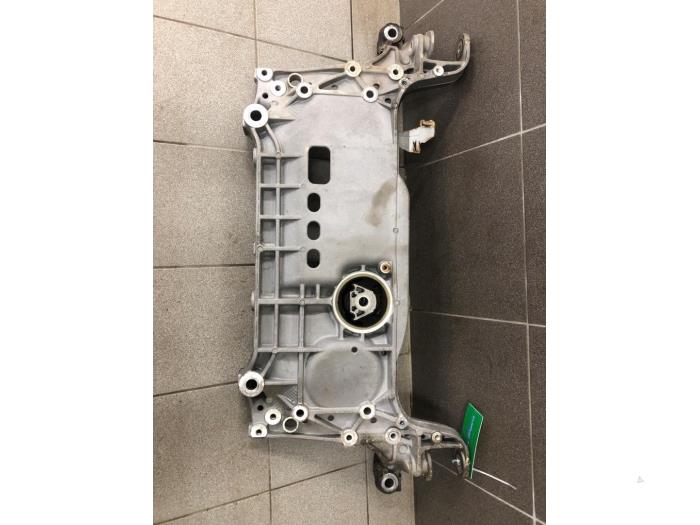 Gebruikte Subframe Audi Q3 (8UB/8UG) 2.0 16V TFSI 170 Quattro Prijs € 93,45 Margeregeling aangeboden door Wessel Parts & Service B.V.