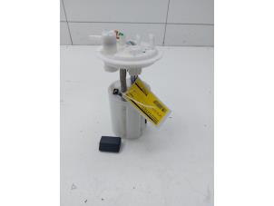 Gebruikte Tank element Pomp Mitsubishi Space Star (A0) 1.2 12V Prijs € 49,00 Margeregeling aangeboden door Wessel Parts & Service B.V.