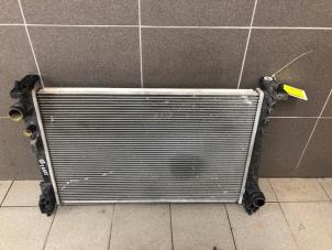 Gebruikte Radiateur Opel Combo 1.6 CDTI 16V Prijs € 59,00 Margeregeling aangeboden door Wessel Parts & Service B.V.