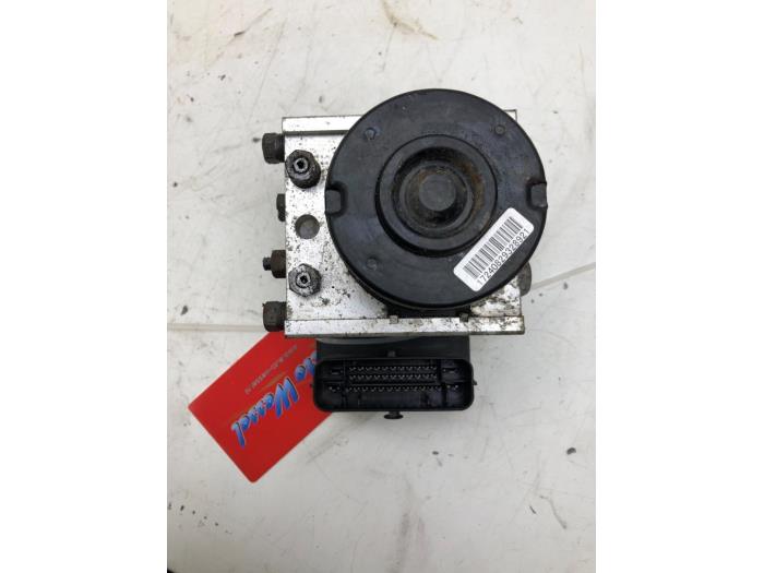 Gebruikte ABS Pomp Opel Combo 1.6 CDTI 16V Prijs € 61,95 Margeregeling aangeboden door Wessel Parts & Service B.V.