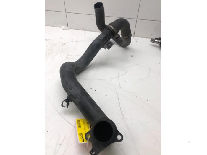 Gebruikte Intercooler Buis Opel Combo 1.6 CDTI 16V Prijs € 51,45 Margeregeling aangeboden door Wessel Parts & Service B.V.