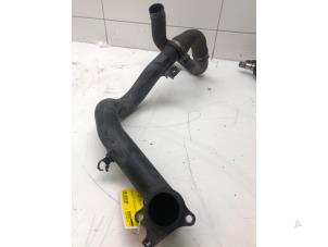 Gebruikte Intercooler Buis Opel Combo 1.6 CDTI 16V Prijs € 49,00 Margeregeling aangeboden door Wessel Parts & Service B.V.