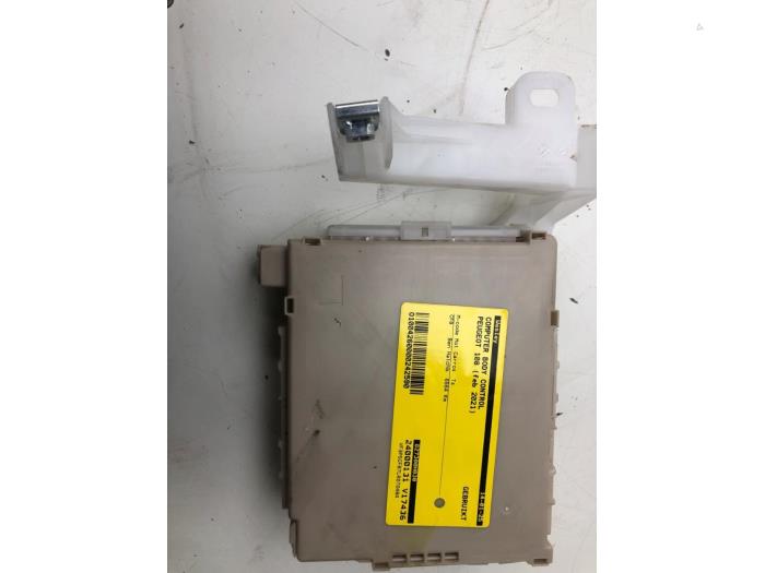 Gebruikte Computer Body Control Peugeot 108 1.0 12V VVT-i Prijs € 40,95 Margeregeling aangeboden door Wessel Parts & Service B.V.