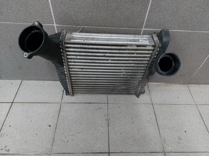 Gebruikte Intercooler Audi Q7 (4LB) 3.0 TDI V6 24V Prijs € 93,45 Margeregeling aangeboden door Wessel Parts & Service B.V.