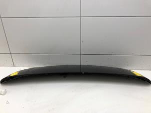 Gebruikte Spoiler achterklep Mercedes C Estate (S205) C-350 e 2.0 16V Prijs € 199,00 Margeregeling aangeboden door Autobedrijf G.H. Wessel B.V.