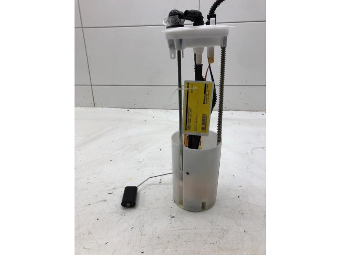 Gebruikte Tank element Pomp Peugeot Boxer (U9) 2.2 BlueHDi 140 Prijs € 131,25 Margeregeling aangeboden door Wessel Parts & Service B.V.