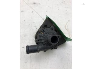 Gebruikte Waterpomp Audi E-tron (GEN) 55 quattro Prijs € 79,00 Margeregeling aangeboden door Wessel Parts & Service B.V.