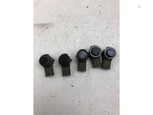 Gebruikte PDC Sensor Set Audi E-tron (GEN) 55 quattro Prijs € 125,00 Margeregeling aangeboden door Wessel Parts & Service B.V.
