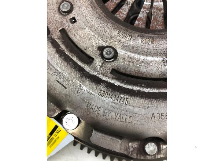 Gebruikte Dubbele massa vliegwiel Fiat Ducato (250) 2.3 D 140 Multijet AdBlue Prijs € 313,95 Margeregeling aangeboden door Wessel Parts & Service B.V.