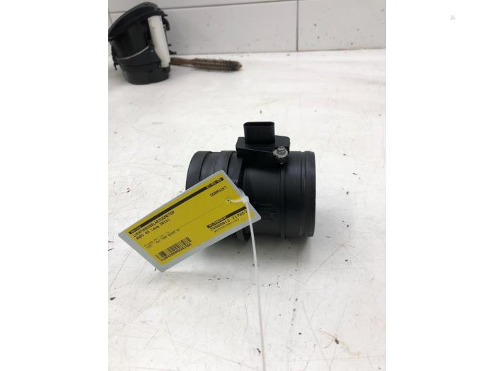 Gebruikte Luchthoeveelheidsmeter Audi Q3 (8UB/8UG) 2.0 16V TFSI 170 Quattro Prijs € 61,95 Margeregeling aangeboden door Wessel Parts & Service B.V.