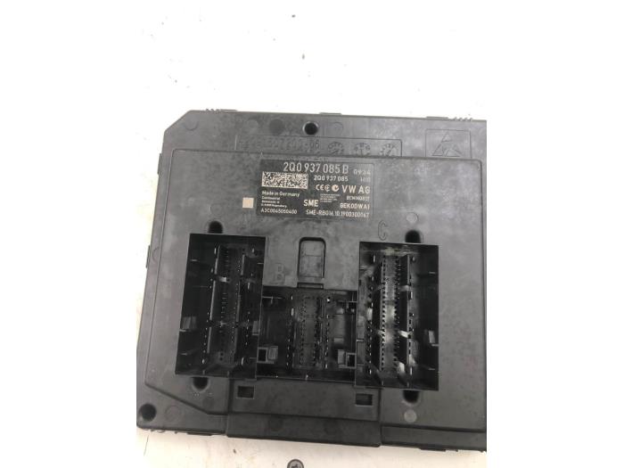Gebruikte Computer Body Control Skoda Fabia III (NJ3) 1.0 12V Prijs € 131,25 Margeregeling aangeboden door Wessel Parts & Service B.V.