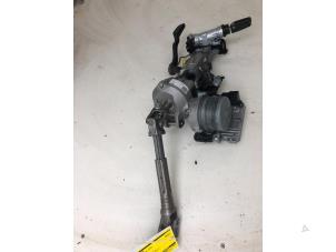 Gebruikte Stuurkolomas Skoda Fabia III (NJ3) 1.0 12V Prijs € 249,00 Margeregeling aangeboden door Wessel Parts & Service B.V.