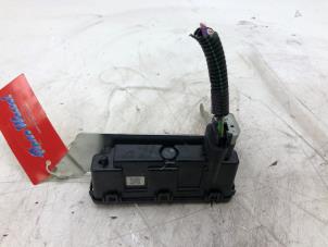 Gebruikte Esp computer Opel Astra L (F3/FB/FM/FP) 1.6 Plug-in Hybrid Turbo 16V Prijs € 79,00 Margeregeling aangeboden door Wessel Parts & Service B.V.