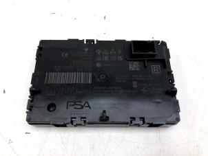 Gebruikte Wireless charger Opel Astra L (F3/FB/FM/FP) 1.6 Plug-in Hybrid Turbo 16V Prijs € 125,00 Margeregeling aangeboden door Wessel Parts & Service B.V.