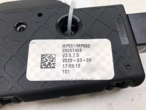 Gebruikte Schuifdak Motor Jeep Compass II (MP) 2.0 Multijet II 170 16V 4x4 Prijs € 199,00 Margeregeling aangeboden door Wessel Parts & Service B.V.