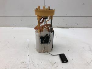 Gebruikte Tank element Pomp Volkswagen Crafter (SY) 2.0 TDI FWD Prijs € 175,00 Margeregeling aangeboden door Wessel Parts & Service B.V.