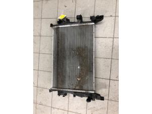 Gebruikte Radiateur Jeep Compass II (MP) 2.0 Multijet II 170 16V 4x4 Prijs € 149,00 Margeregeling aangeboden door Wessel Parts & Service B.V.