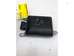 Gebruikte Radar sensor Porsche Panamera (970) 4.8 V8 32V Turbo Prijs € 199,00 Margeregeling aangeboden door Wessel Parts & Service B.V.