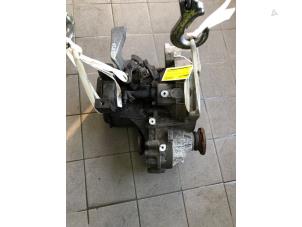 Gebruikte Versnellingsbak Skoda Rapid Spaceback 1.6 TDI 16V Prijs € 549,00 Margeregeling aangeboden door Wessel Parts & Service B.V.