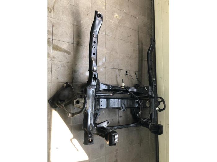 Subframe van een Mercedes-Benz Sprinter 3,5t (907.6/910.6) 317 CDI 2.0 D RWD 2023