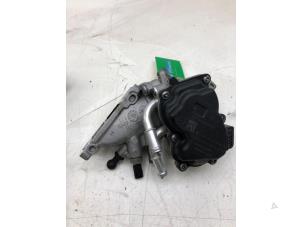 Gebruikte Gasklephuis Skoda Rapid Spaceback 1.6 TDI 16V Prijs € 59,00 Margeregeling aangeboden door Wessel Parts & Service B.V.