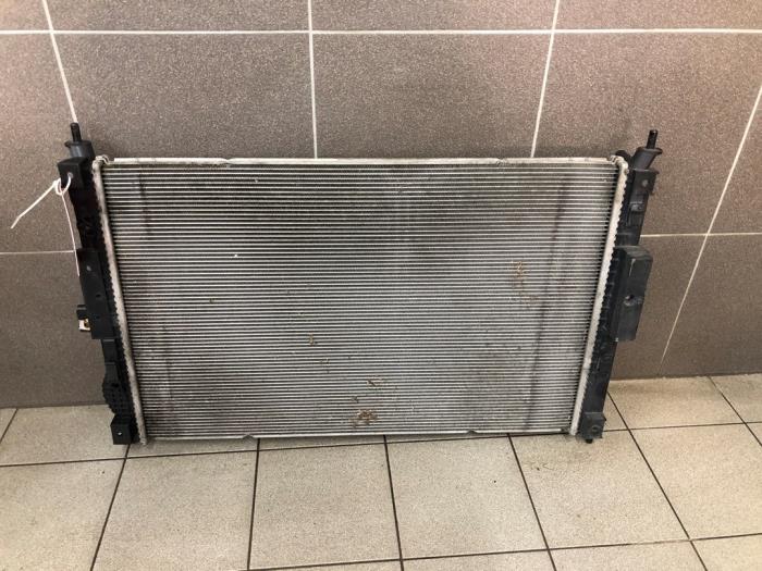 Gebruikte Radiateur Opel Grandland (X) 1.5 CDTI 130 Prijs € 61,95 Margeregeling aangeboden door Wessel Parts & Service B.V.