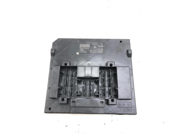 Gebruikte Computer Body Control MAN TGE 2.0 TDI Prijs € 183,75 Margeregeling aangeboden door Wessel Parts & Service B.V.
