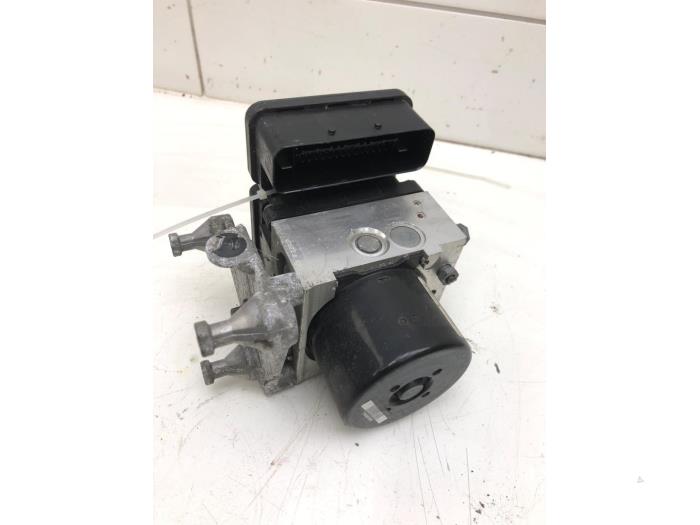 Gebruikte ABS Pomp Mercedes GLK (204.7/9) 3.0 350 CDI 24V 4-Matic Prijs € 103,95 Margeregeling aangeboden door Wessel Parts & Service B.V.