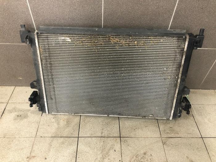 Gebruikte Radiateur Seat Leon ST (5FF) 1.4 TSI ACT 16V Prijs € 72,45 Margeregeling aangeboden door Wessel Parts & Service B.V.