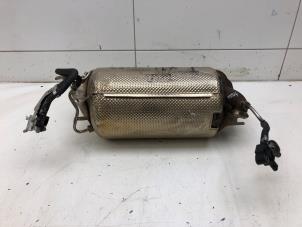 Gebruikte Roetfilter Mercedes E (W213) E-200d 1.6 Turbo 16V Prijs € 449,00 Margeregeling aangeboden door Wessel Parts & Service B.V.